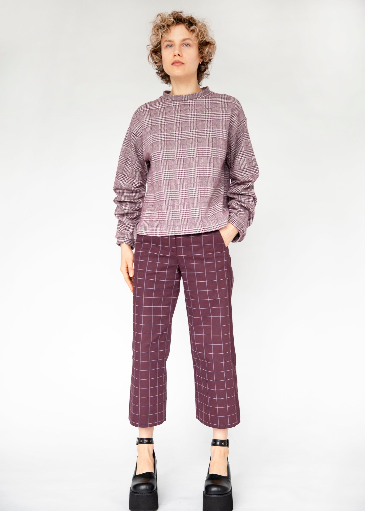 THE SHORT PANTS (Burgundy) - Goreea Designs