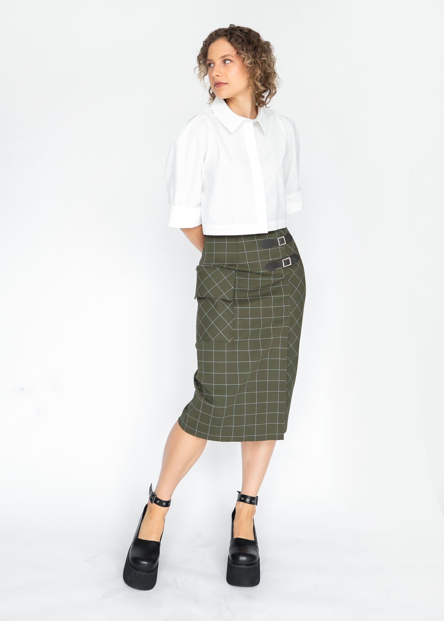 CJ CROPPED SHIRT (Black) - Goreea Designs