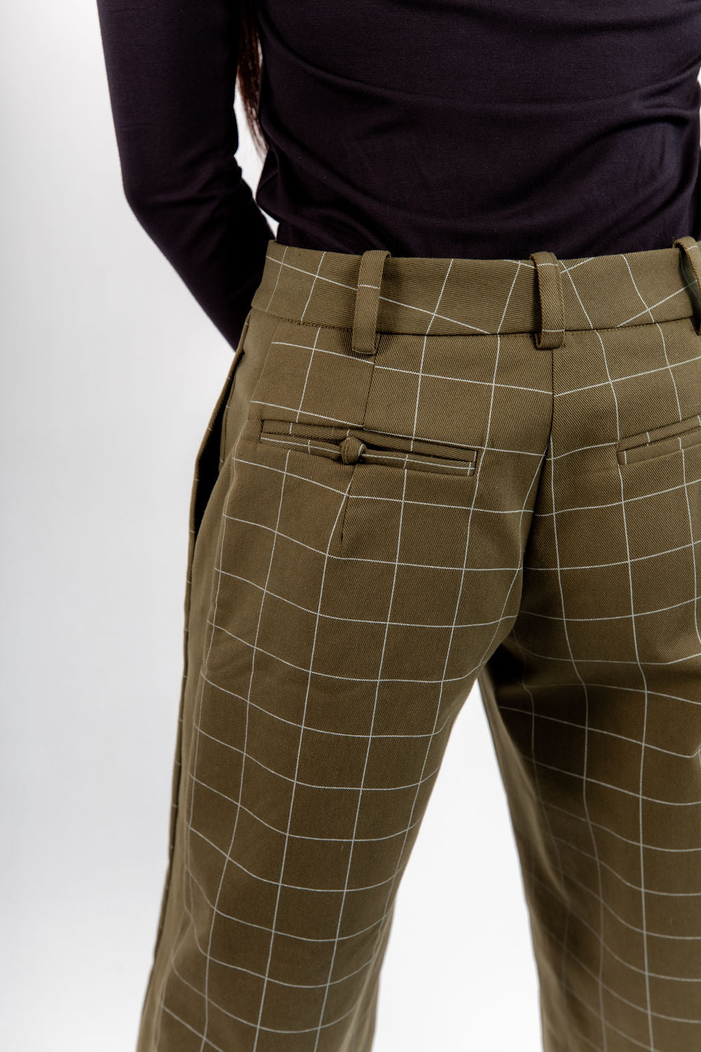 THE EDINBURGH SHORTS (Olive Green) - Goreea Designs