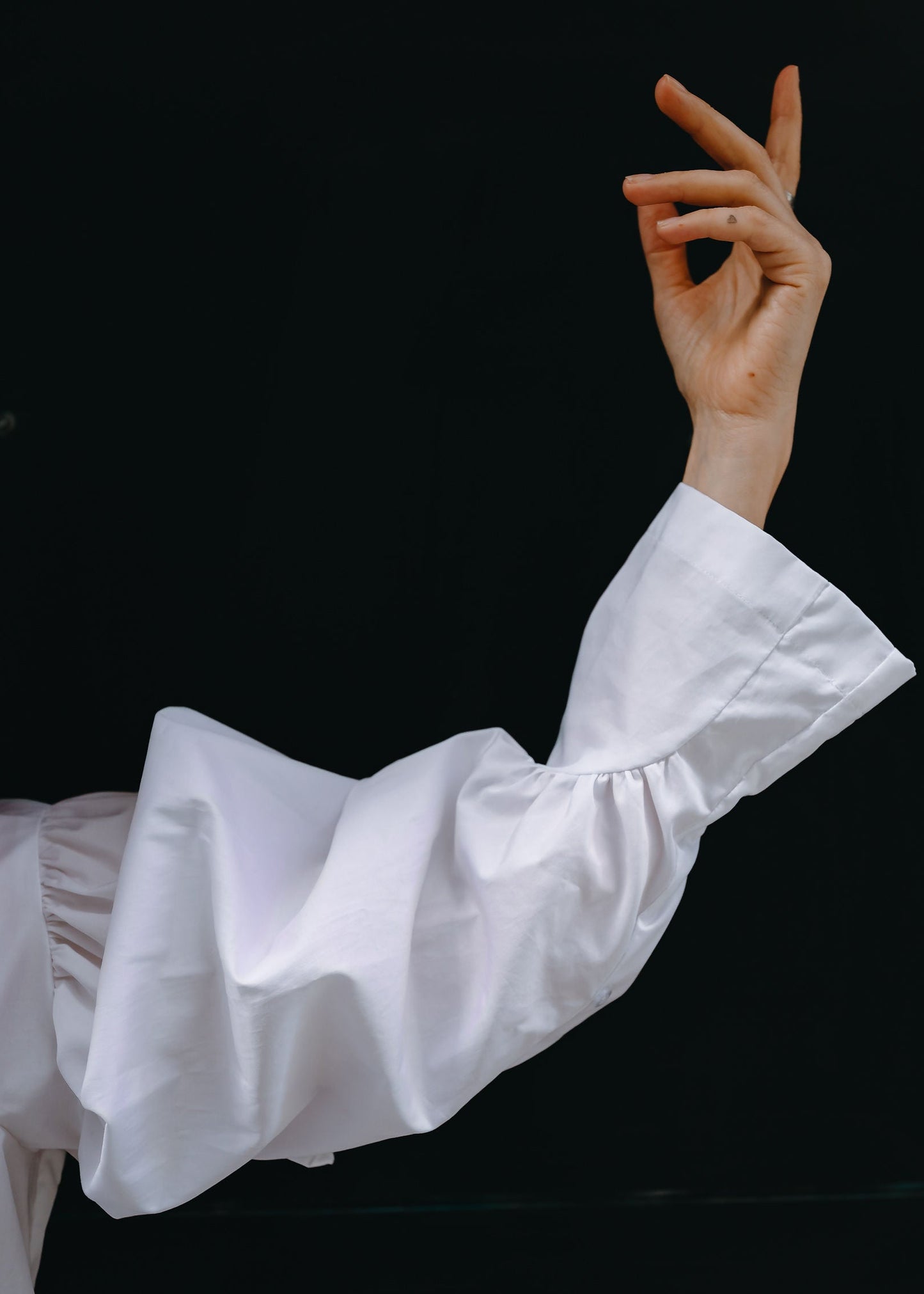 YULIA SHIRT (White) - Goreea Designs