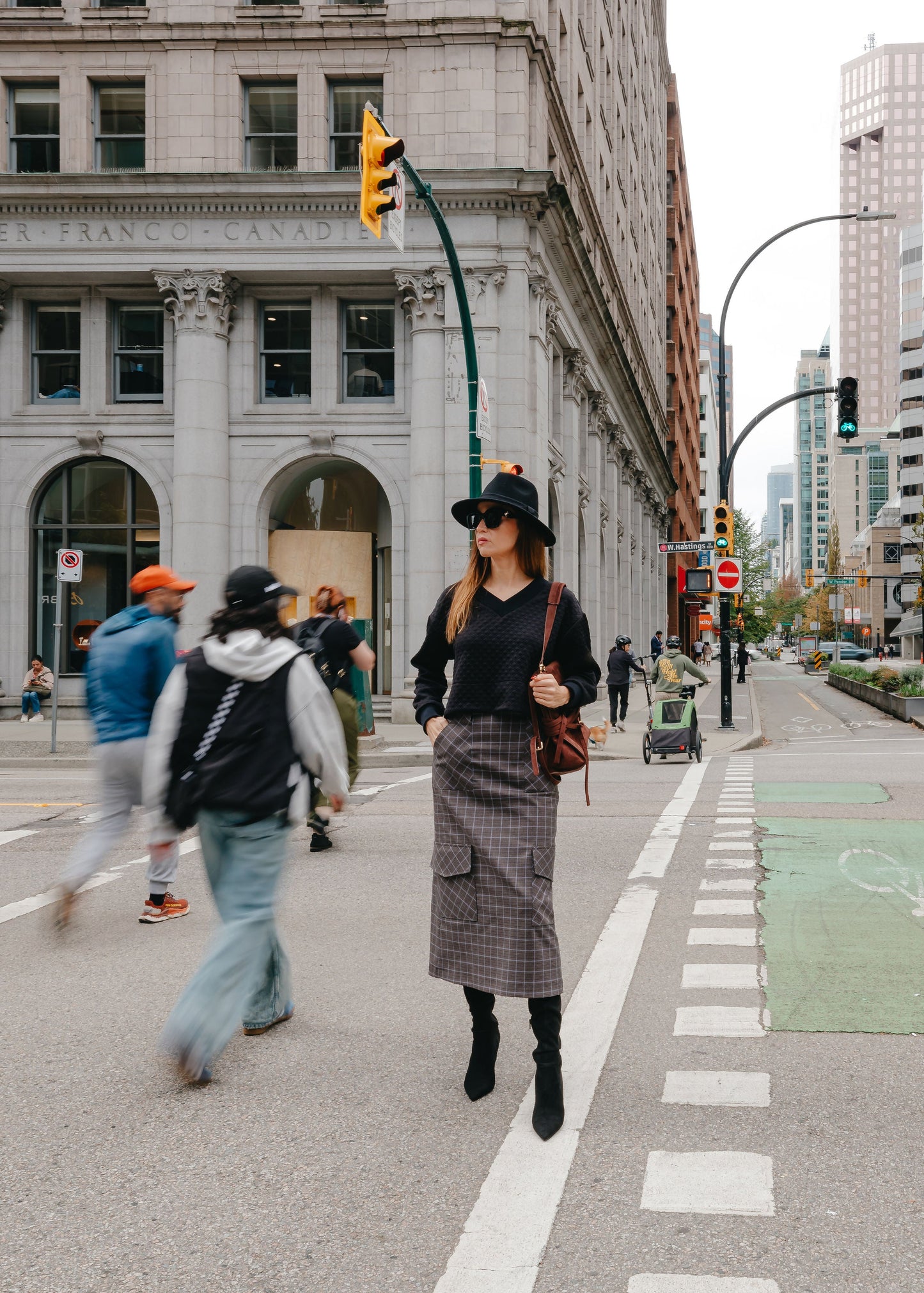 THE ANDRA SKIRT IN GREY PLAID